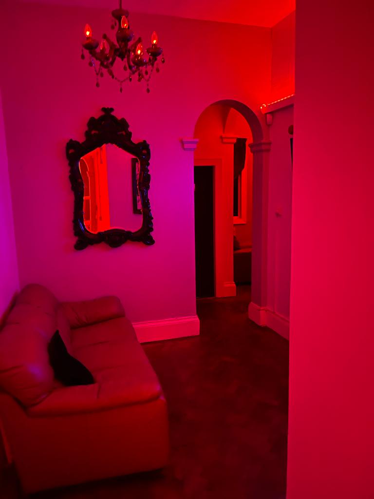 HU9 neon bar setup